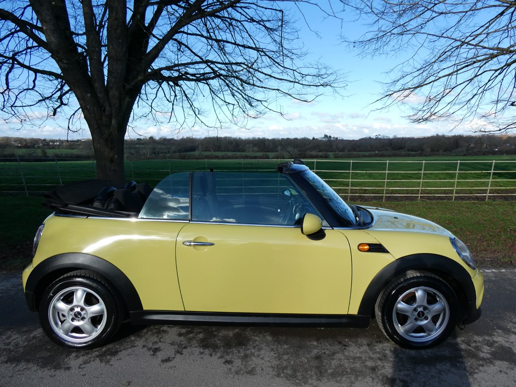 Used MINI Convertible 2011 for sale - 77552603: Photo 7