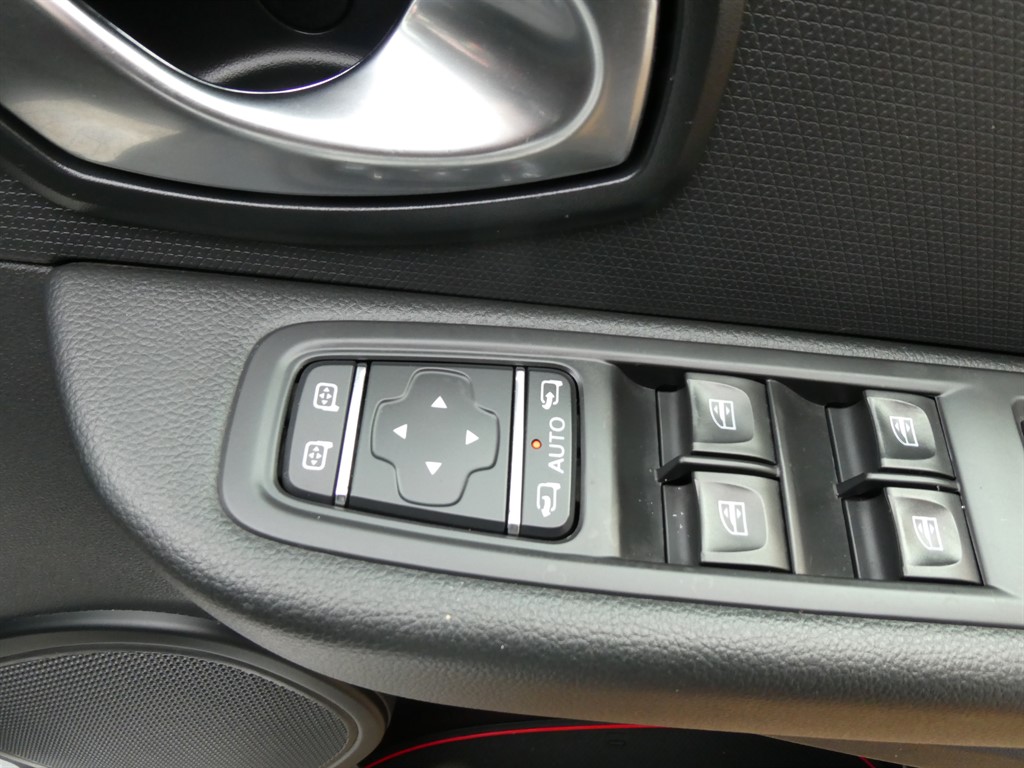 Used Renault Clio 2016 for sale - 77381257: Photo 12