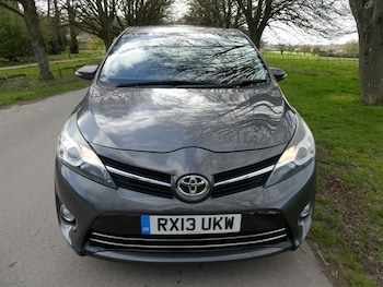 Used Toyota Verso 2013 for sale - 77960131: Photo