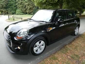 Used MINI Hatch 2018 for sale - 74960096: Photo