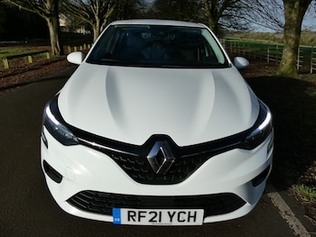 Used Renault Clio 2021 for sale - 77347578: Photo