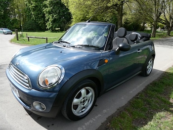 Used MINI Convertible 2010 for sale - 78263961: Photo