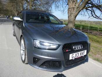 2013 - 4.2 FSI V8 Estate 5dr Petrol S Tronic quattro Euro 5 (450 ps)