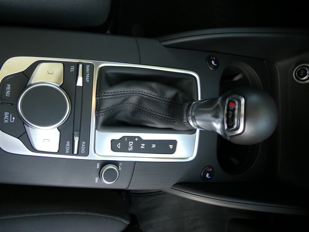 Used Audi Cabriolet 2017 for sale - 75930297: Photo 5