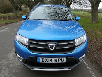 Used Dacia Sandero Stepway 2014 for sale - 77134190: Photo