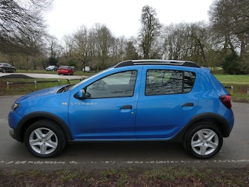 Used Dacia Sandero Stepway 2014 for sale - 77134190: Photo