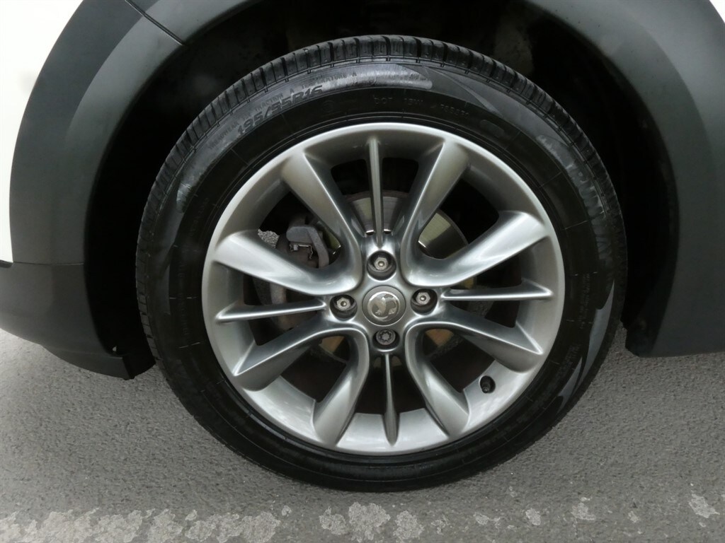 Used Vauxhall ADAM 2015 for sale - 76384705: Photo 16