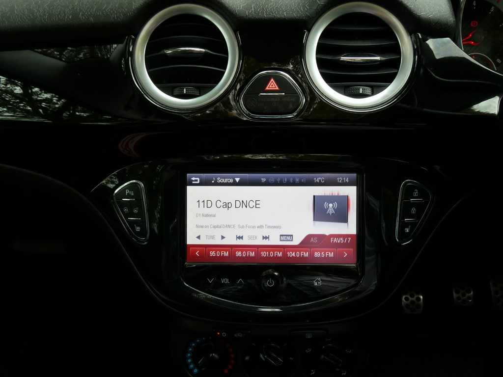 Used Vauxhall ADAM 2015 for sale - 76384705: Photo 17