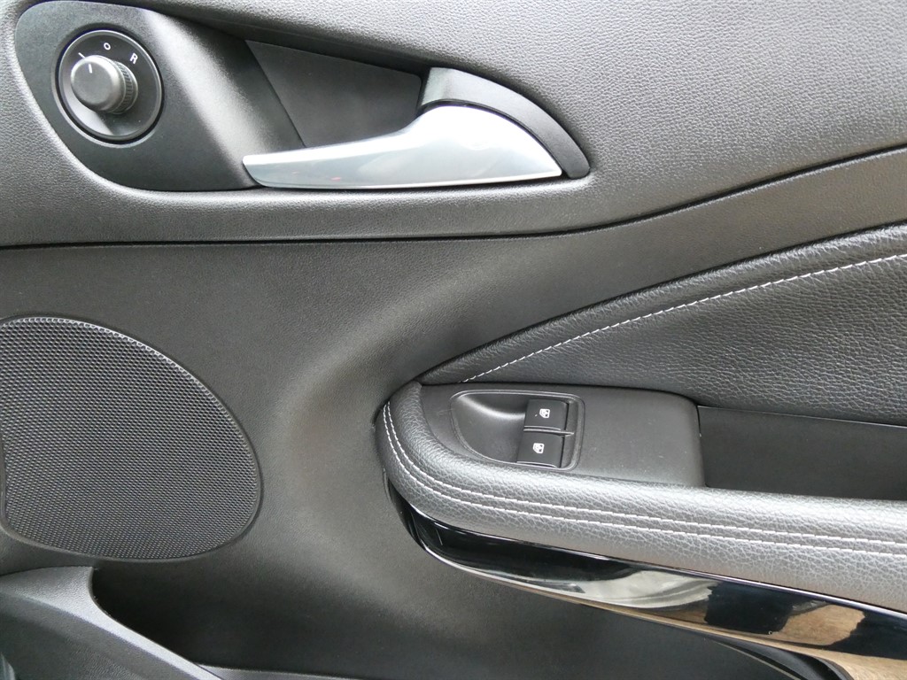 Used Vauxhall ADAM 2015 for sale - 76384705: Photo 26