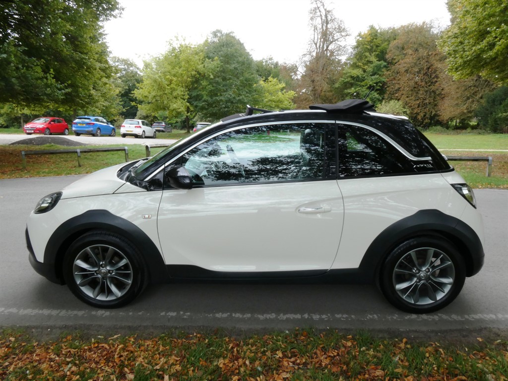 Used Vauxhall ADAM 2015 for sale - 76384705: Photo 5