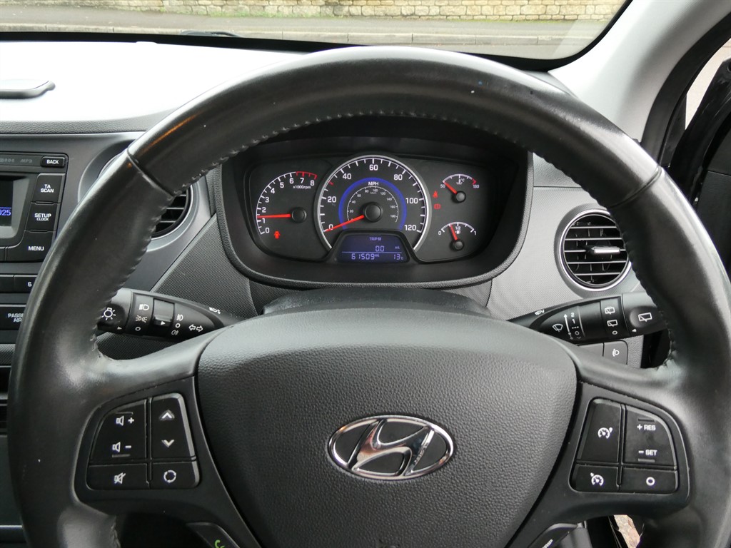 Used Hyundai i10 2018 for sale - 76534119: Photo 19