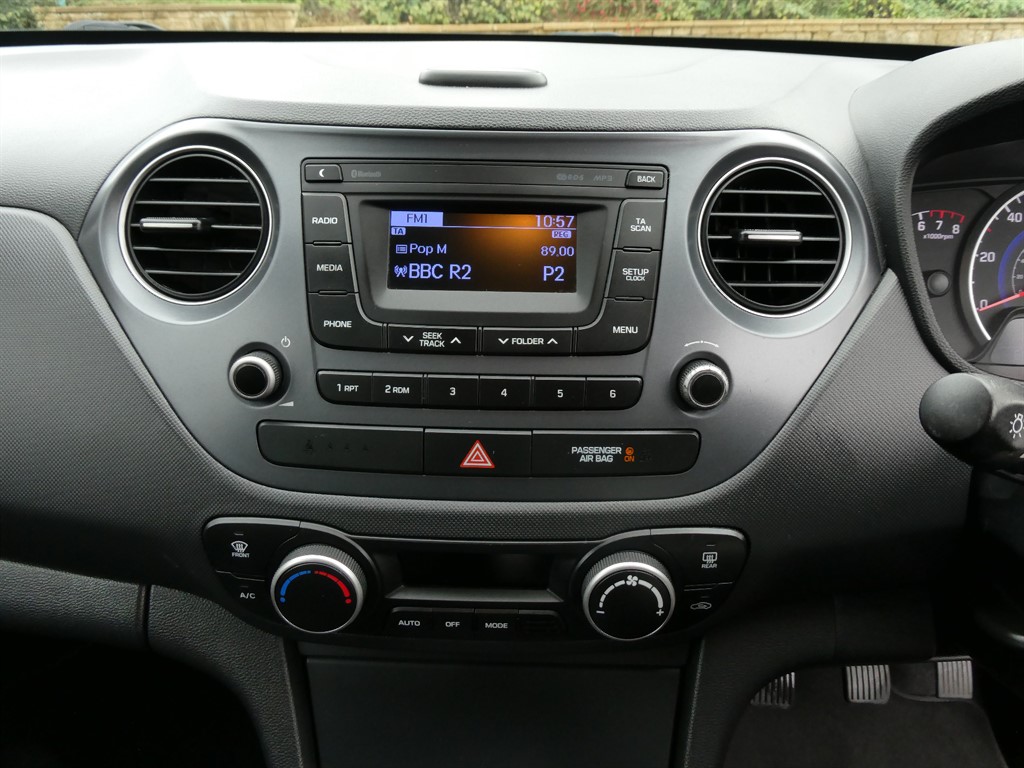 Used Hyundai i10 2018 for sale - 76534119: Photo 20