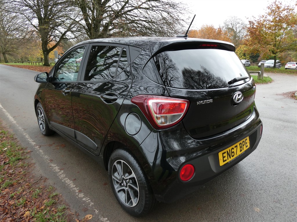 Used Hyundai i10 2018 for sale - 76534119: Photo 5