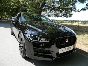 Used Jaguar XE 2015 for sale - 79281599: Photo