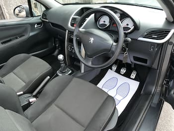 Used Peugeot 207 2011 for sale - 79842075: Photo