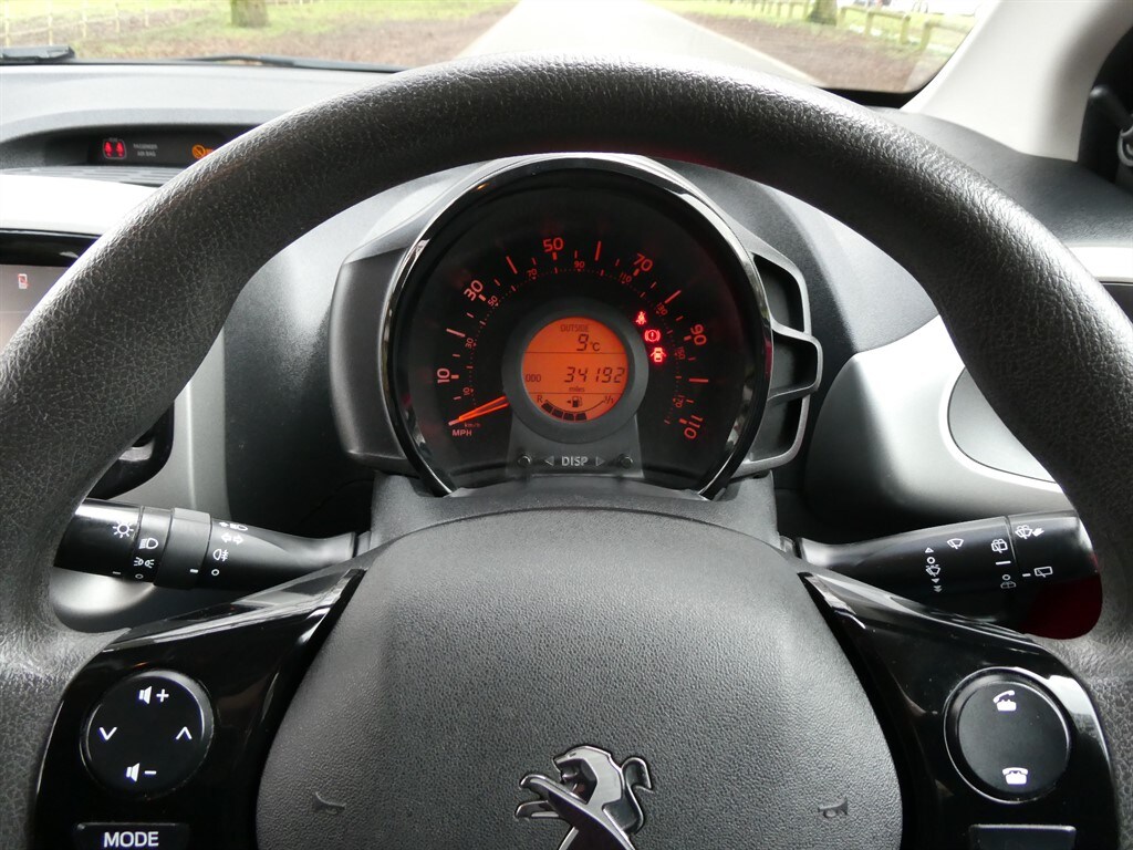 Used Peugeot 108 2017 for sale - 77532407: Photo 11