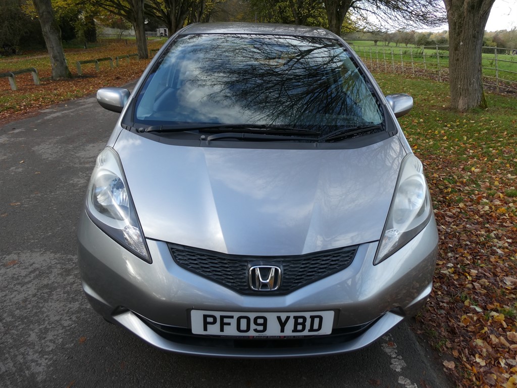 Used Honda Jazz 2009 for sale - 76355343: Photo 2