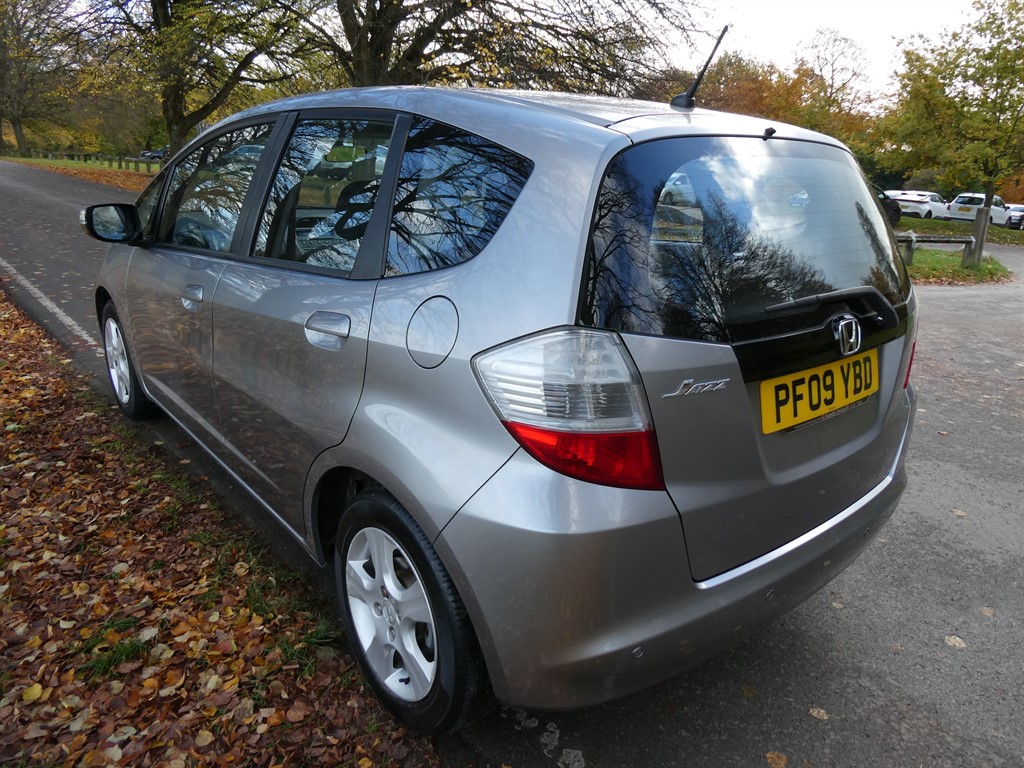 Used Honda Jazz 2009 for sale - 76355343: Photo 21