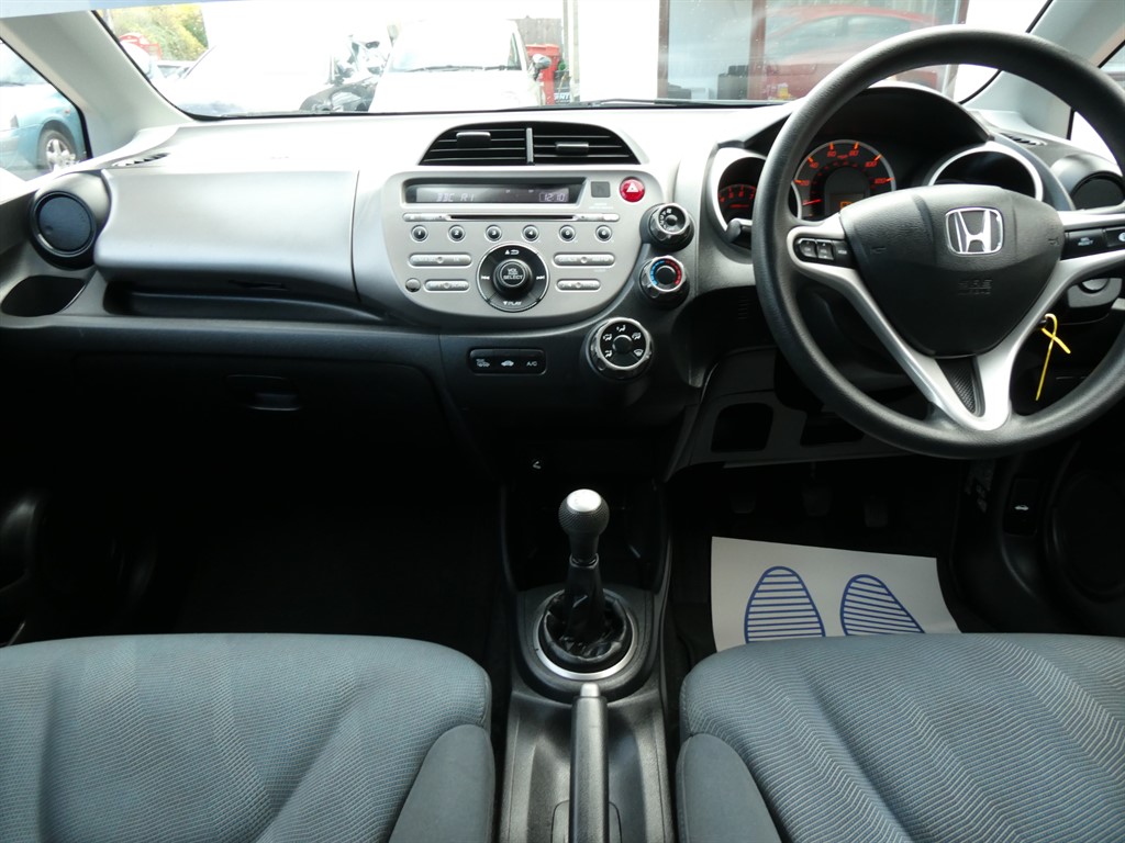 Used Honda Jazz 2009 for sale - 76355343: Photo 8