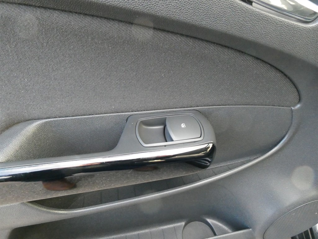 Used Vauxhall Corsa 2013 for sale - 77055732: Photo 10