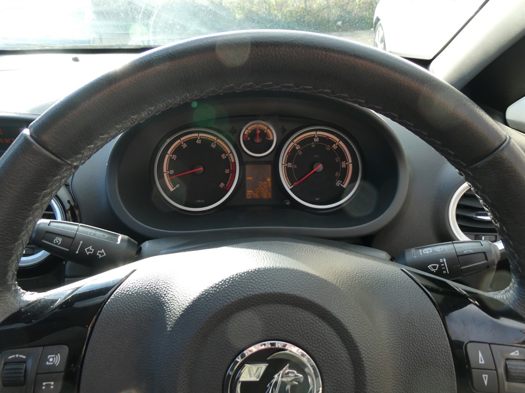 Used Vauxhall Corsa 2013 for sale - 77055732: Photo 16