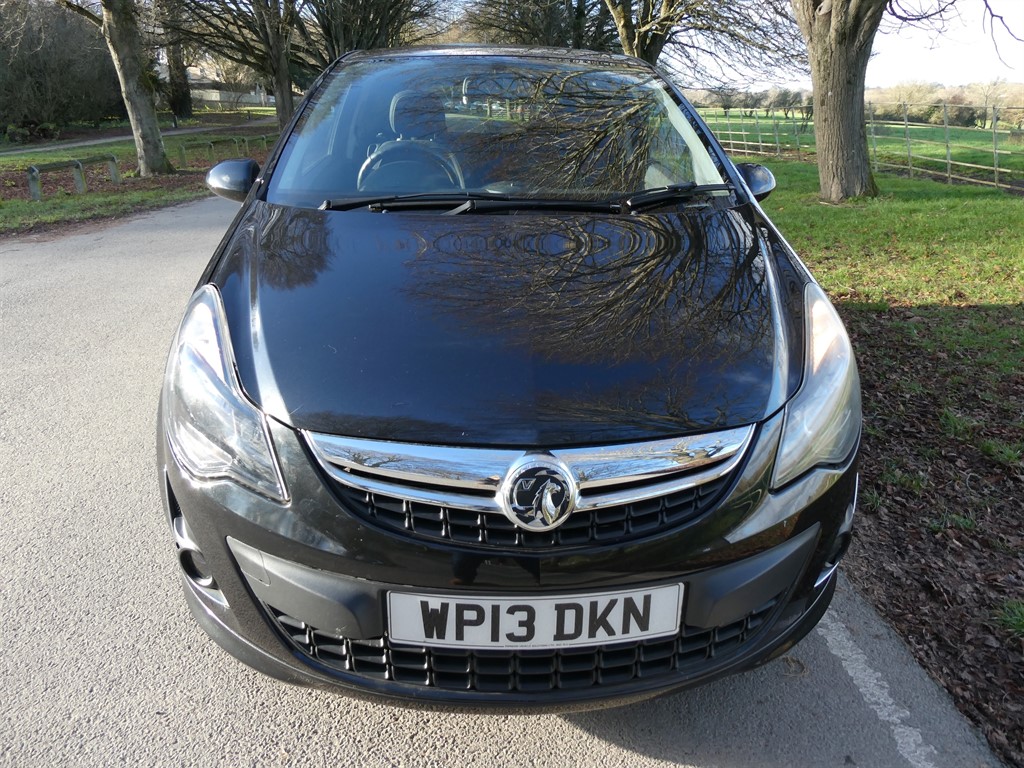 Used Vauxhall Corsa 2013 for sale - 77055732: Photo 2