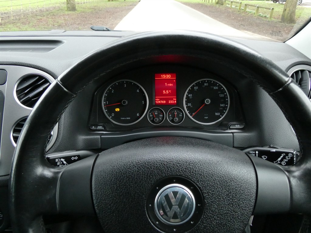 Used Volkswagen Tiguan 2009 for sale - 77653397: Photo 12