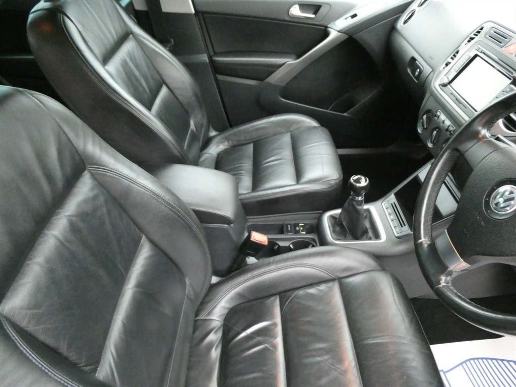 Used Volkswagen Tiguan 2009 for sale - 77653397: Photo 16