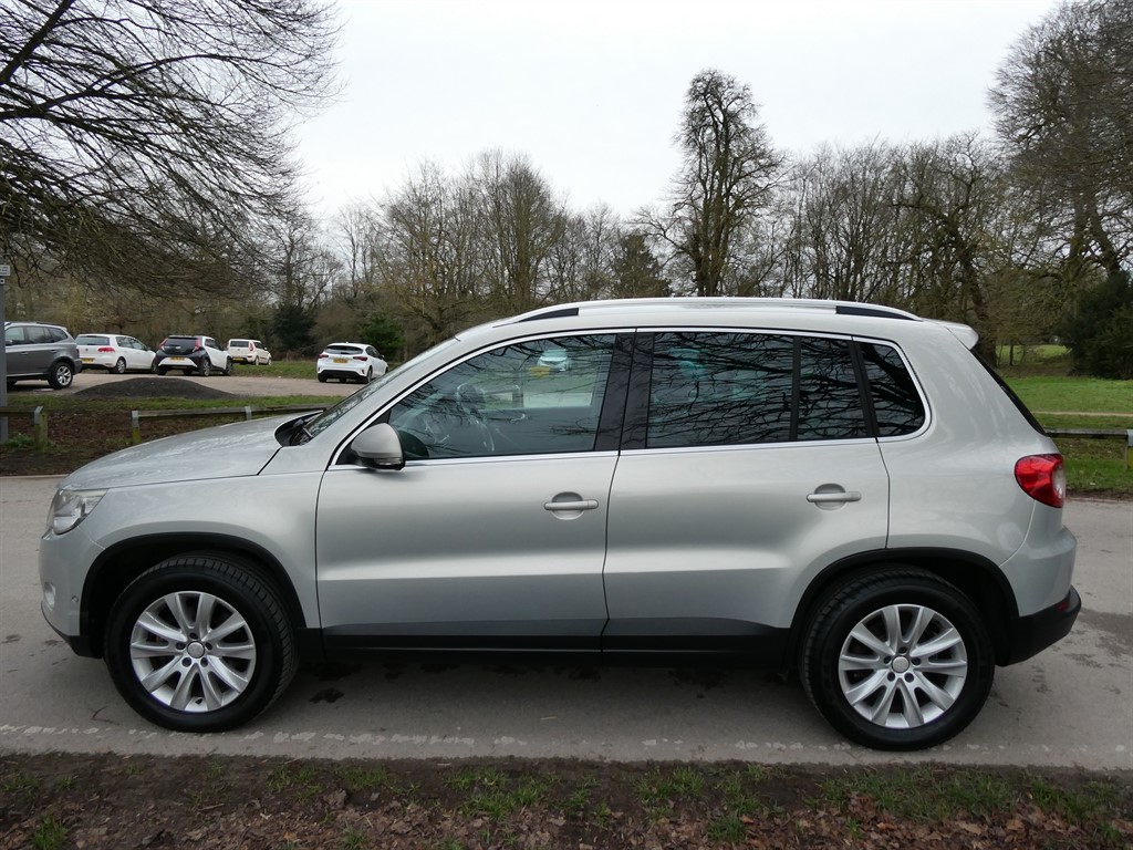 Used Volkswagen Tiguan 2009 for sale - 77653397: Photo 4
