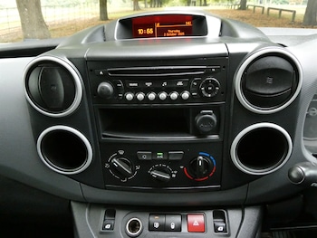 Used Peugeot Partner 2015 for sale - 75895192: Photo