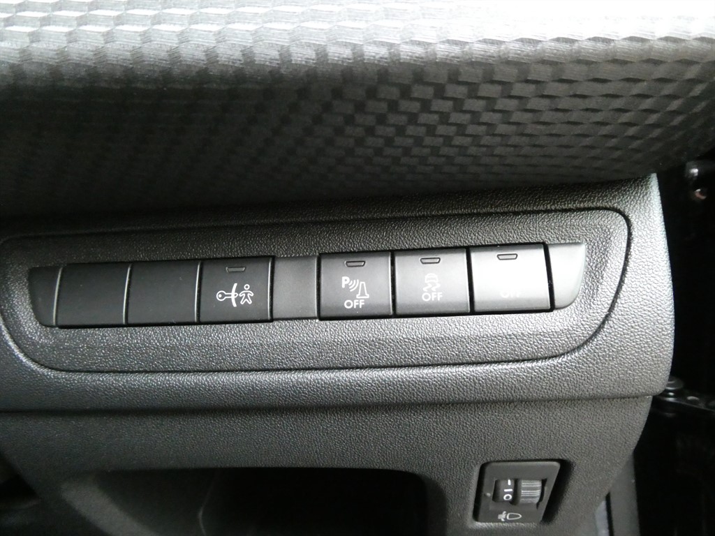 Used Peugeot 208 2016 for sale - 76410769: Photo 11