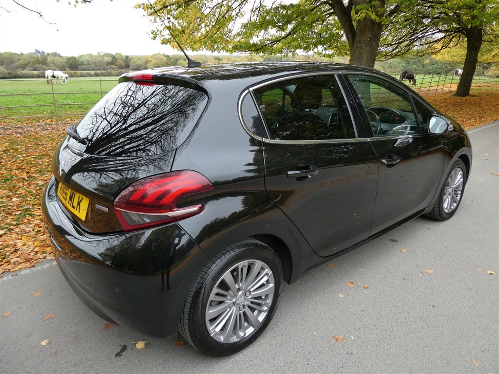 Used Peugeot 208 2016 for sale - 76410769: Photo 6