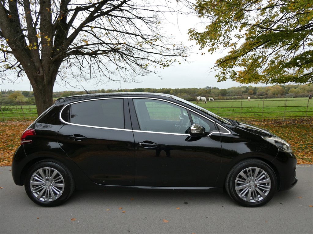 Used Peugeot 208 2016 for sale - 76410769: Photo 7