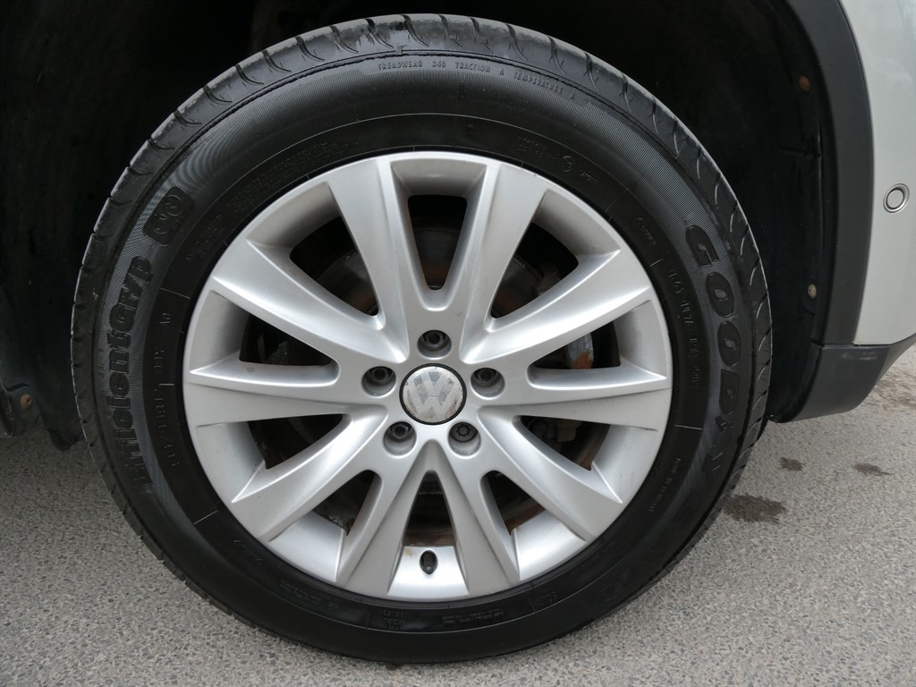 Used Volkswagen Tiguan 2009 for sale - 77588859: Photo 11