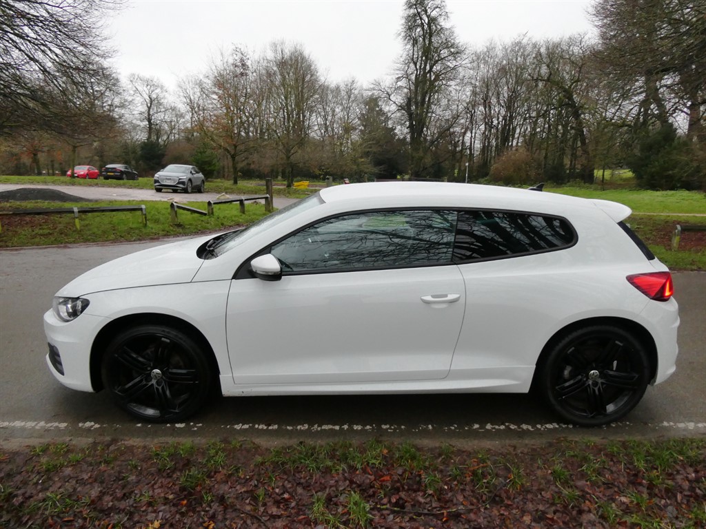 Used Volkswagen Scirocco 2016 for sale - 76648231: Photo 4