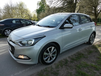 Used Hyundai i20 2016 for sale - 77988851: Photo