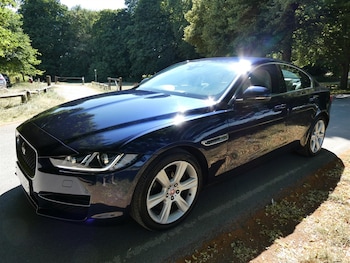 Used Jaguar XE 2015 for sale - 79189803: Photo