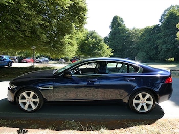 Used Jaguar XE 2015 for sale - 79189803: Photo