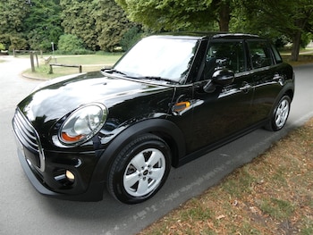 Used MINI Hatch 2018 for sale - 75570440: Photo