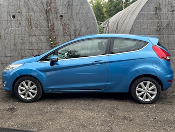 Used Ford Fiesta 2010 for sale - 75740466: Photo