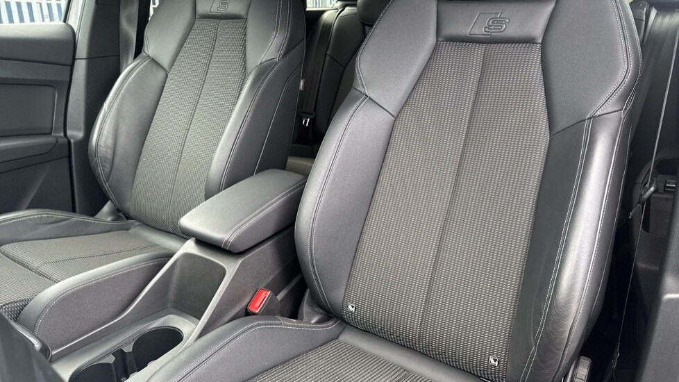 Used Audi Q4 e-tron 2021 for sale - 76914853: Photo 17