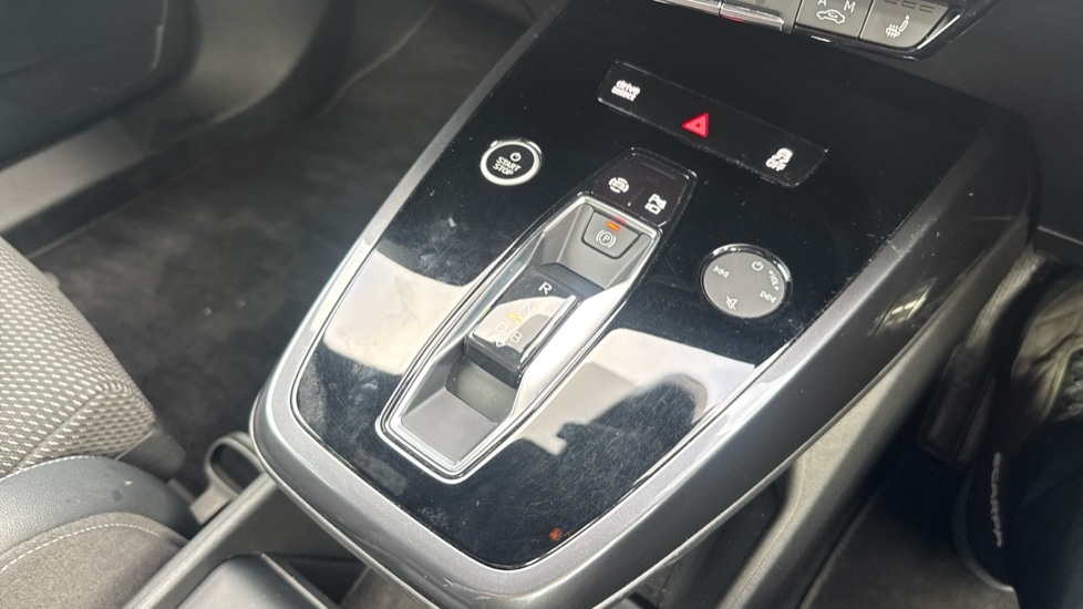 Used Audi Q4 e-tron 2021 for sale - 76914853: Photo 19