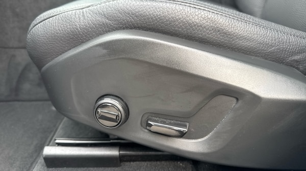 Used Volvo XC60 2025 for sale - 76112000: Photo 24
