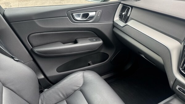 Used Volvo XC60 2025 for sale - 76112000: Photo 38
