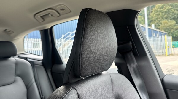 Used Volvo XC60 2025 for sale - 76112000: Photo 39