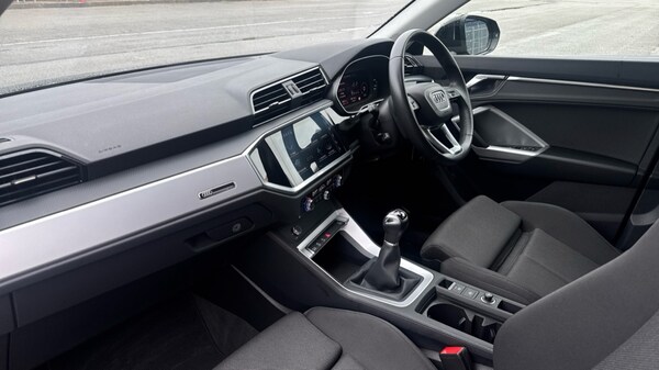 Used Audi Q3 2022 for sale - 76112394: Photo 2
