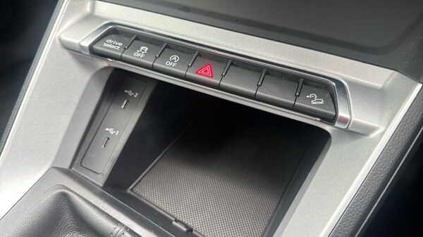 Used Audi Q3 2022 for sale - 76112394: Photo 43