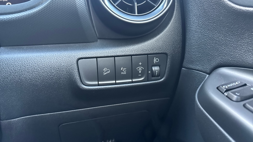 Used Hyundai KONA 2023 for sale - 77060718: Photo 33