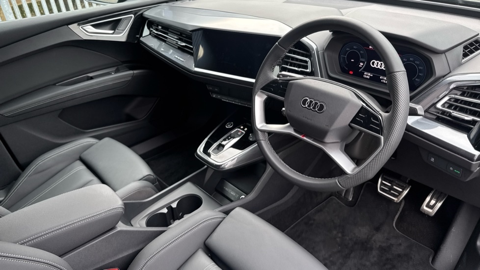 Used Audi Q4 e-tron 2025 for sale - 77092516: Photo 6