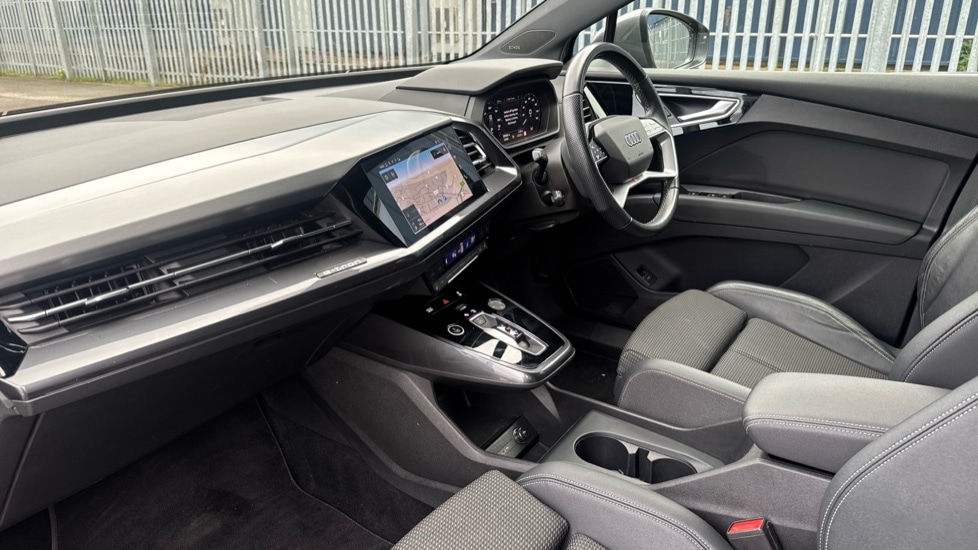 Used Audi Q4 e-tron 2021 for sale - 76869768: Photo 2